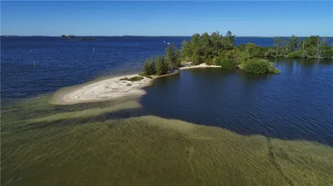 6180 S Mirror Lake Drive Sebastian FL 32958