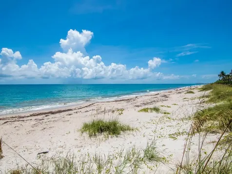 2700 Ocean Drive Vero Beach FL 32963