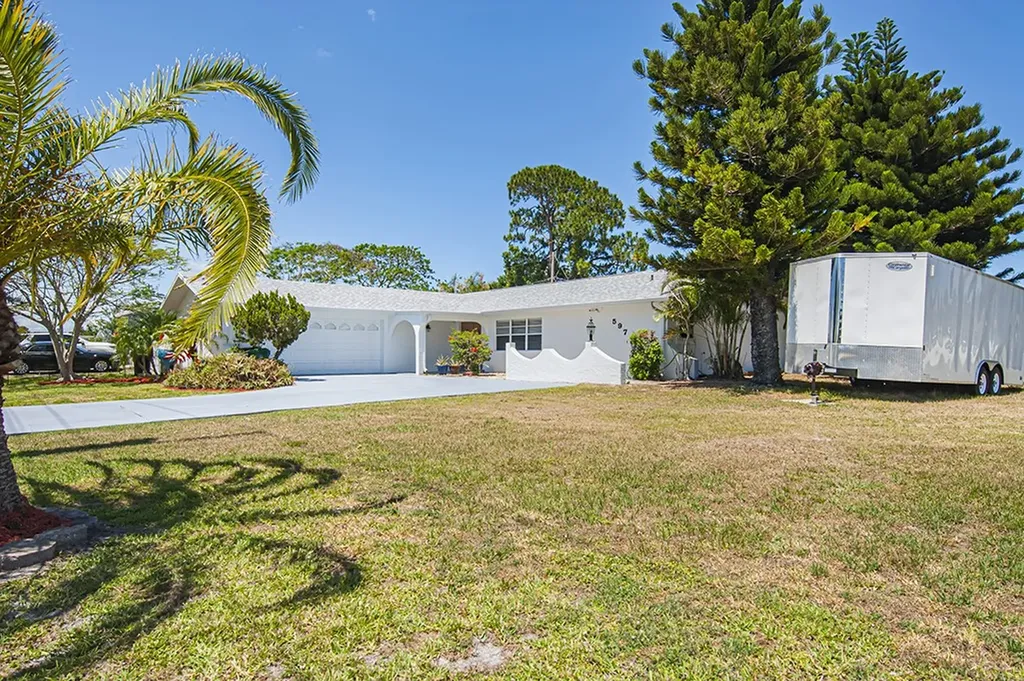 597 SE Floresta Drive Port St. Lucie FL 34983