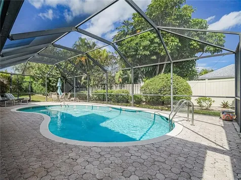 1330 Shorewinds Lane Vero Beach FL 32963