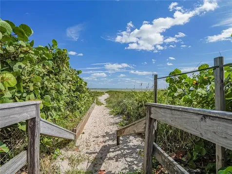 1330 Shorewinds Lane Vero Beach FL 32963