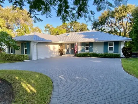 907 Tropic Drive Vero Beach FL 32963