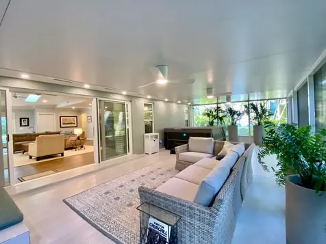907 Tropic Drive Vero Beach FL 32963