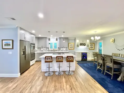 907 Tropic Drive Vero Beach FL 32963