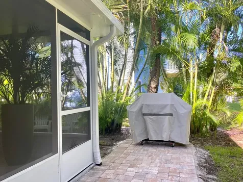 907 Tropic Drive Vero Beach FL 32963