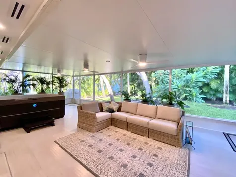 907 Tropic Drive Vero Beach FL 32963