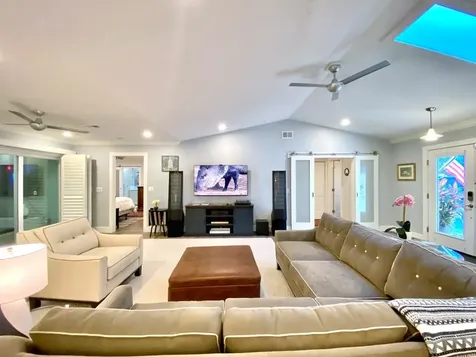 907 Tropic Drive Vero Beach FL 32963