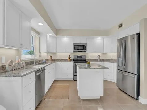 8880 N Sea Oaks Way Vero Beach FL 32963