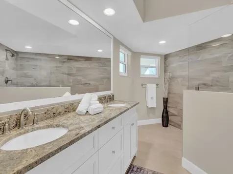 8880 N Sea Oaks Way Vero Beach FL 32963