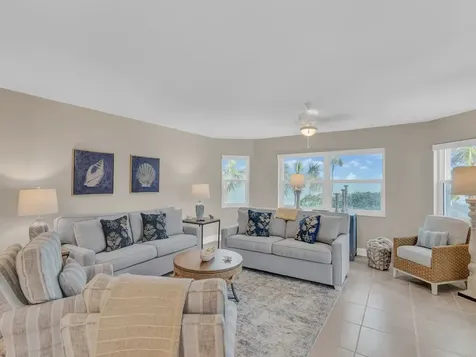 8880 N Sea Oaks Way Vero Beach FL 32963