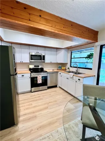 6105 7th Street Vero Beach FL 32968