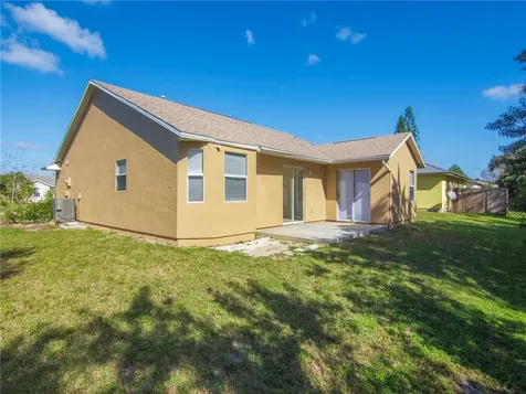 1105 9th Square Vero Beach FL 32960