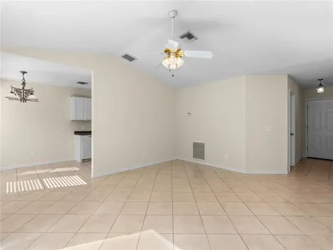 1105 9th Square Vero Beach FL 32960