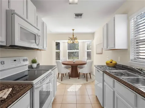 1105 9th Square Vero Beach FL 32960