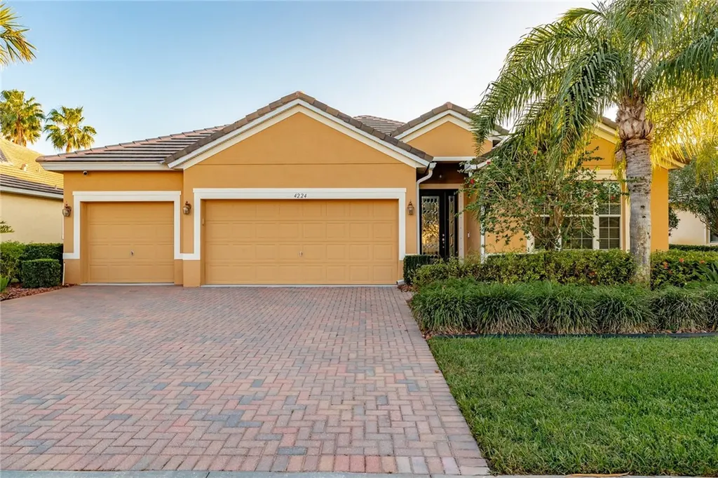 4224 Diamond Square Vero Beach FL 32967