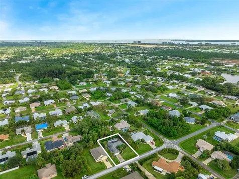 409 Autumn Terrace Sebastian FL 32958