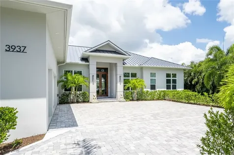 3937 Indian River Drive E Vero Beach FL 32963