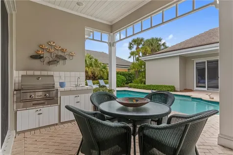 817 Pembroke Court Vero Beach FL 32963