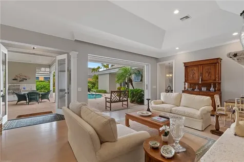 817 Pembroke Court Vero Beach FL 32963