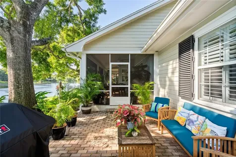 140 44th Terrace SW Vero Beach FL 32968
