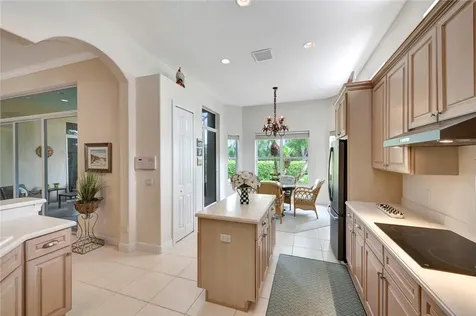 1445 W Island Club Square Vero Beach FL 32963