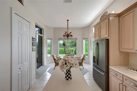 1445 W Island Club Square Vero Beach FL 32963