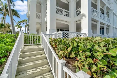 200 Beachview Drive Vero Beach FL 32963