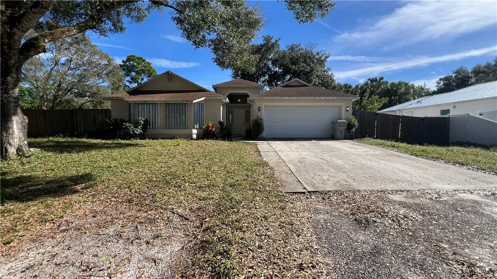 8686 105th Avenue Vero Beach FL 32967