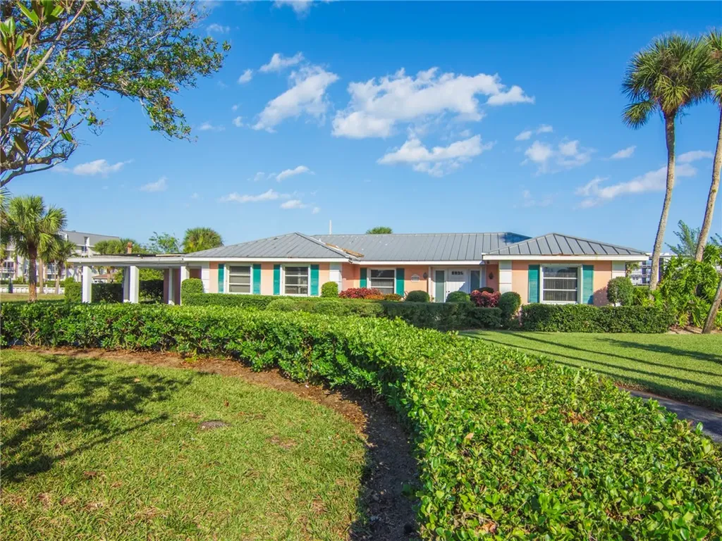4404 Bethel Creek Drive Vero Beach FL 32963