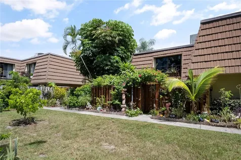 1166 6th Avenue Vero Beach FL 32960