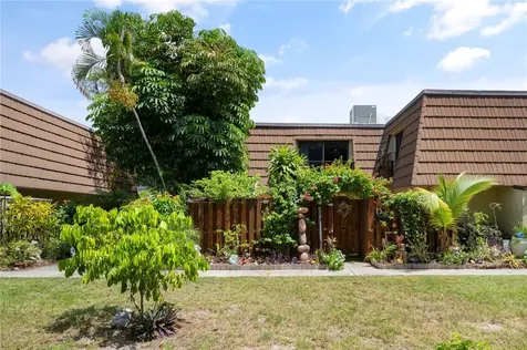 1166 6th Avenue Vero Beach FL 32960