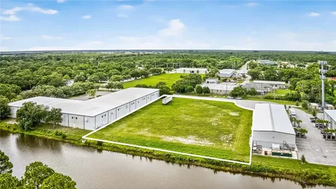 5000 42nd Place Vero Beach FL 32967