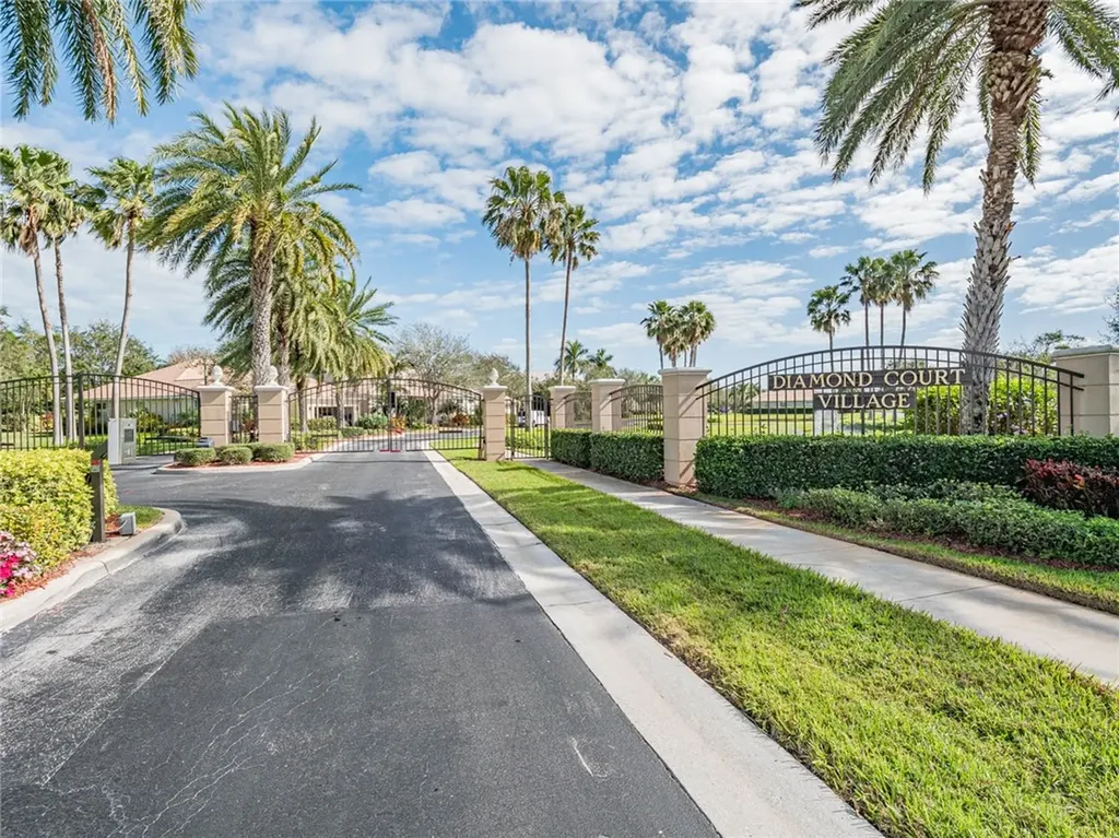 4229 Diamond Square Vero Beach FL 32967
