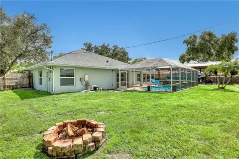 564 Hammond Street SW Palm Bay FL 32908