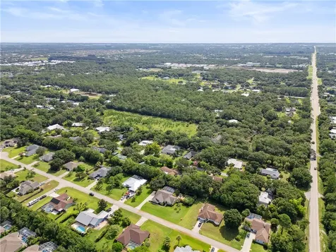 4140 61st Avenue Vero Beach FL 32967