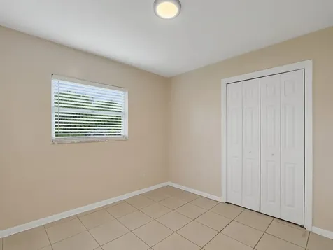 4606 30th Avenue Vero Beach FL 32967