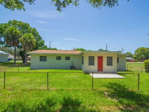 4606 30th Avenue Vero Beach FL 32967