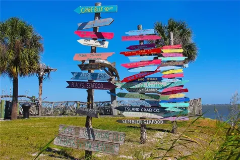 8246 94th Avenue Vero Beach FL 32967