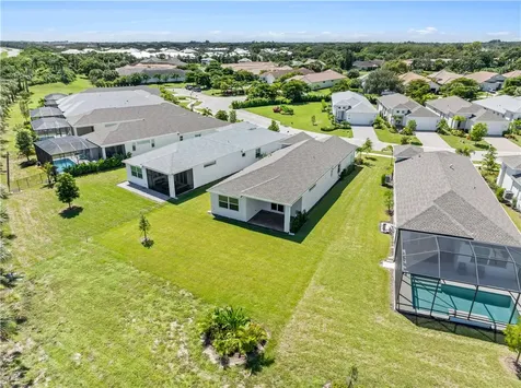2144 Falls Manor Vero Beach FL 32967