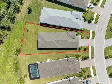 2144 Falls Manor Vero Beach FL 32967