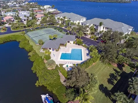 1890 Tarpon Lane Vero Beach FL 32960