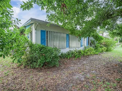 2185 32nd Avenue Vero Beach FL 32960
