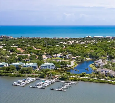 1235 Winding Oaks Circle E Vero Beach FL 32963