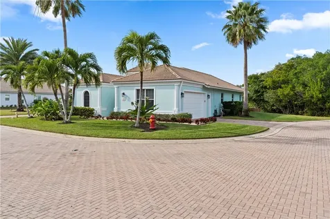 2020 Lynx Drive Hutchinson Island FL 34949