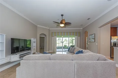 4250 Diamond Square Vero Beach FL 32967