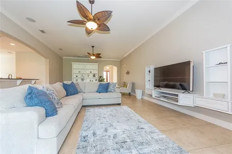 4250 Diamond Square Vero Beach FL 32967