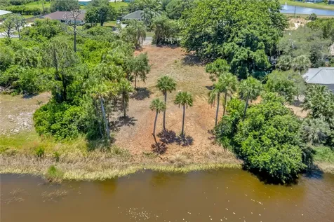 753 S Fischer Circle Sebastian FL 32958