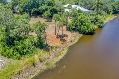 753 S Fischer Circle Sebastian FL 32958