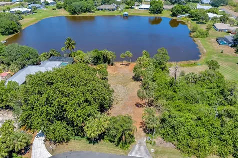 753 S Fischer Circle Sebastian FL 32958