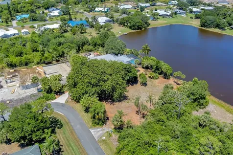 753 S Fischer Circle Sebastian FL 32958